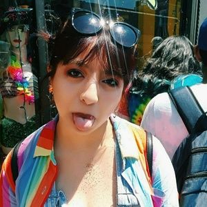 Meet your Posher, Jasmine